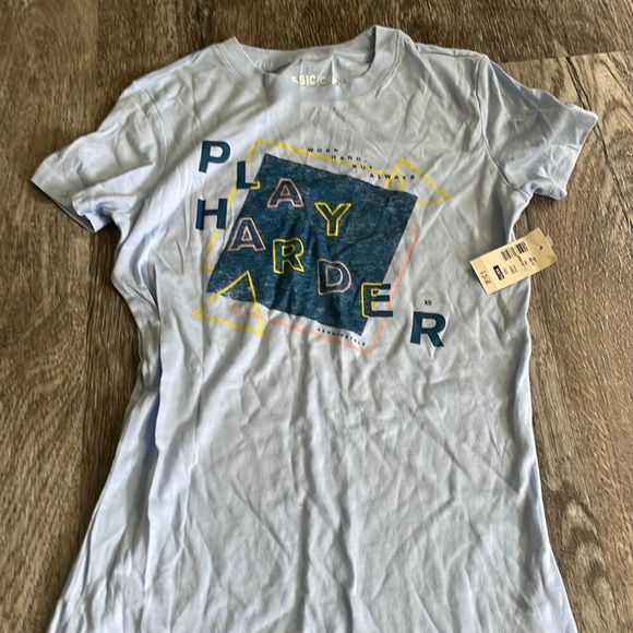 New - Picture 1 of 2